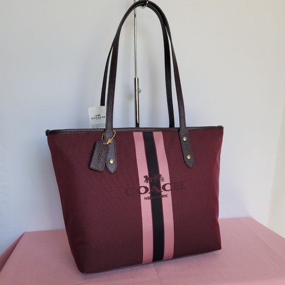 COACH Horse & Carriage Jacquard Fabric City Tote- Oxblood color ⭐ - Picture 2 of 16